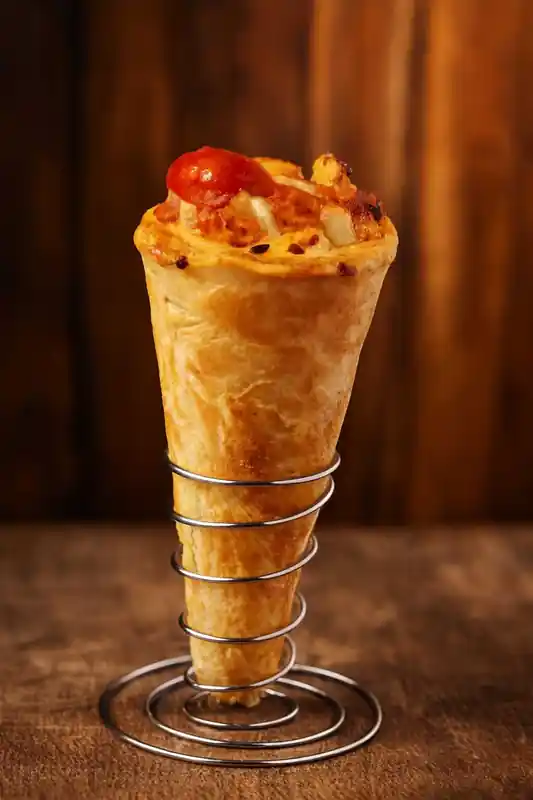 Grobbies pizza cone close-up
