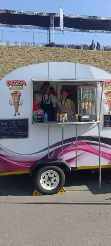 Grobbies pizza cone event catering